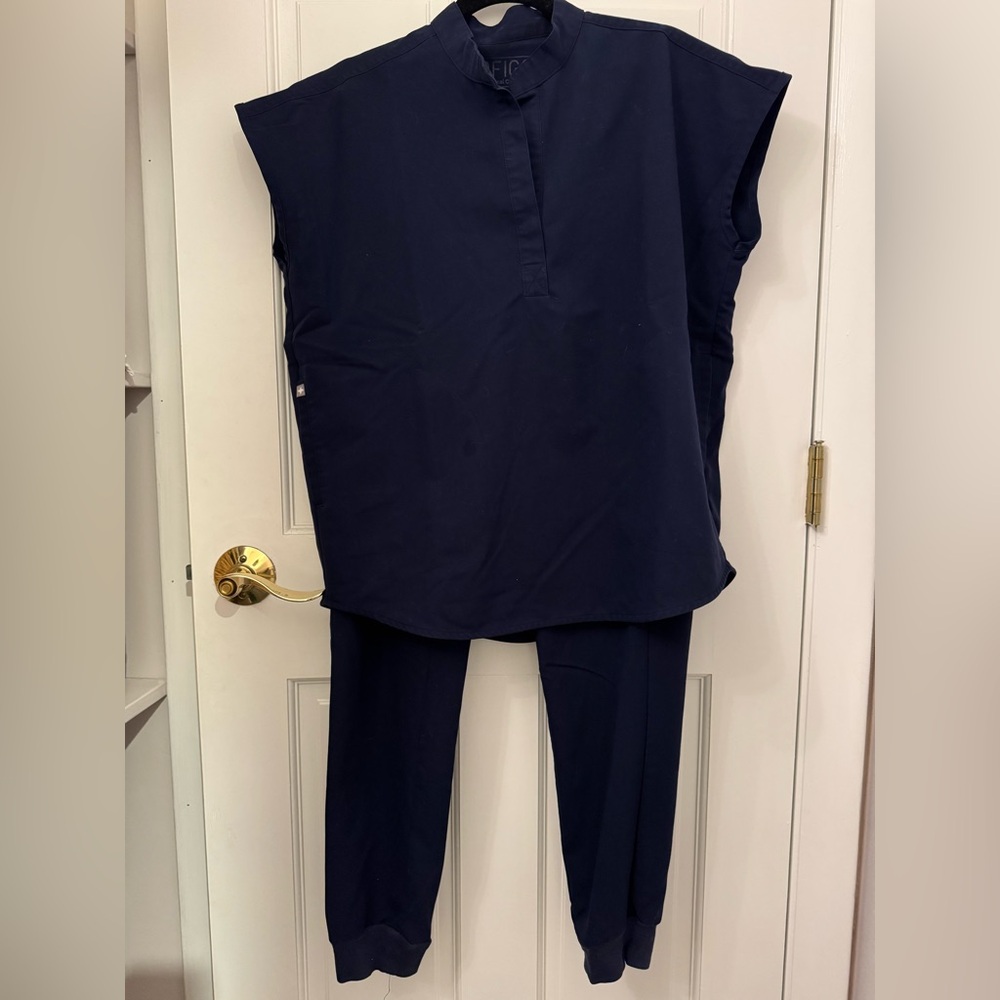 Figs set xs in navy